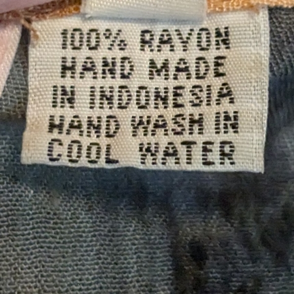 Comfortable Oversized Bright Tropical Tie Dye Button Up Shirt Plus Size 1X - Picture 4 of 4